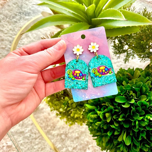 Lisa Frank Turtle Acrylic Earrings - Picture 3 of 4